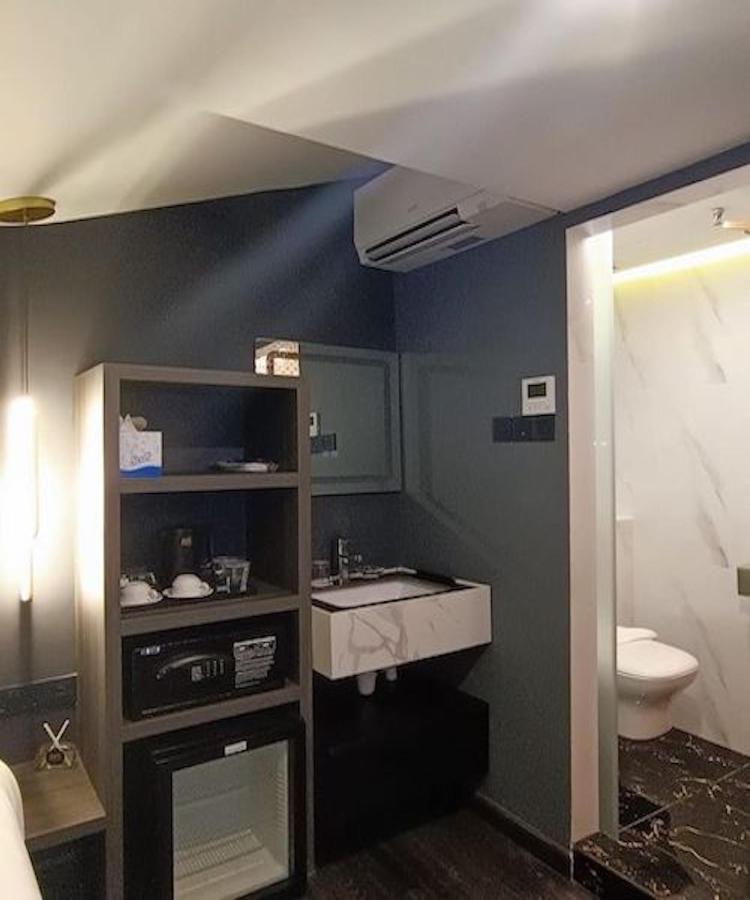 Hotel Jjh - Newly Opened Near Bugis Singapura Luaran gambar