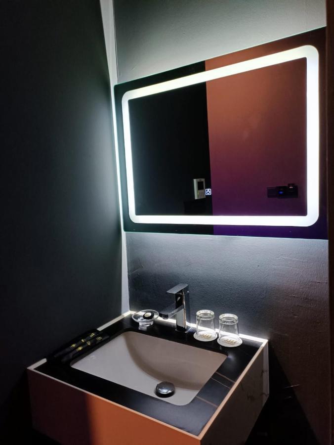 Hotel Jjh - Newly Opened Near Bugis Singapura Luaran gambar